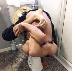 121835 B