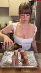 2222856 B