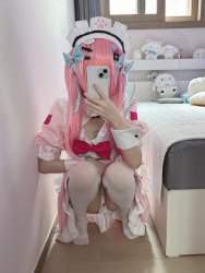 1051571 B