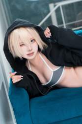 218296 B